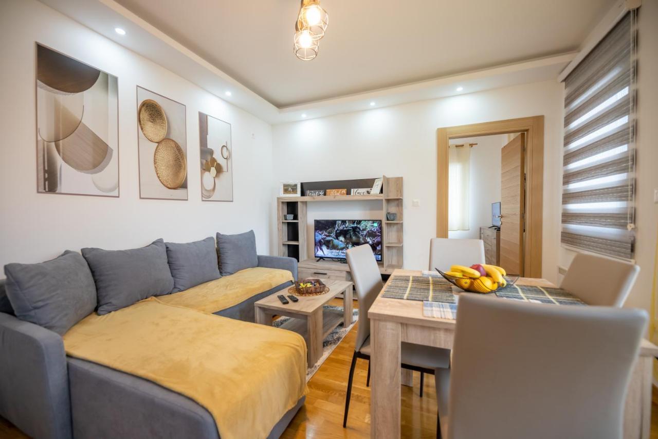 Apartmani Oktobar 06 Zlatibor Eksteriør billede