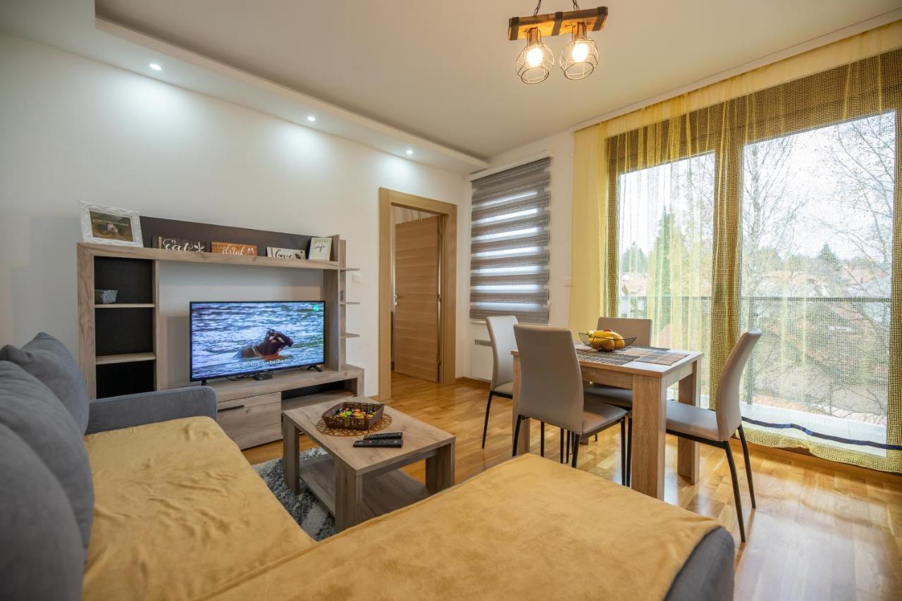 Apartmani Oktobar 06 Zlatibor Eksteriør billede